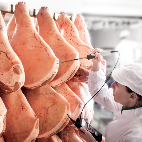 lavorazione a mano prosciutto cotto 2